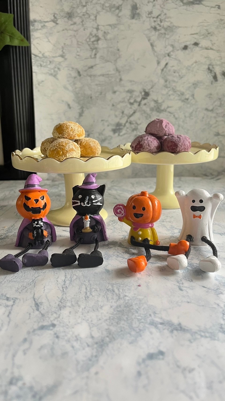 ハロウィンスノーボール