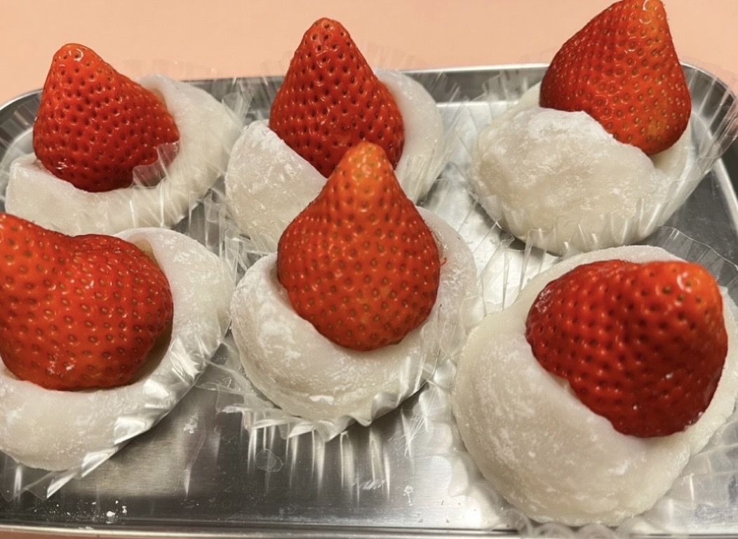 お顔だしいちご大福