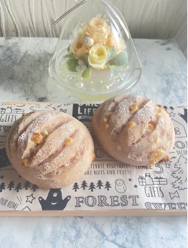 春色米粉パン〜いちご色〜