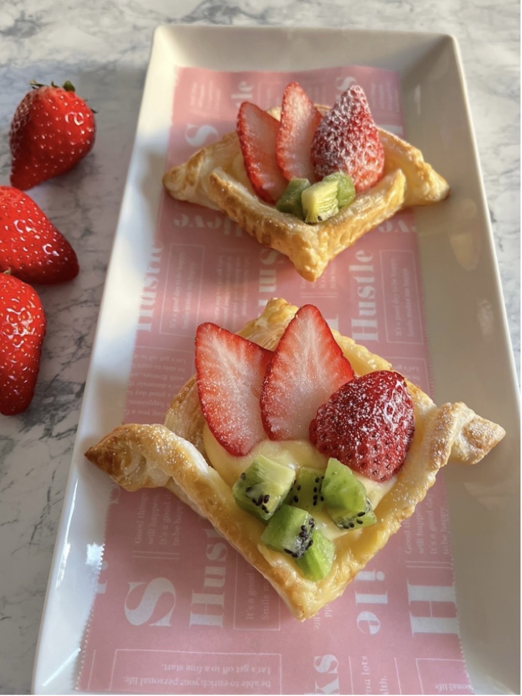 いちごのカスタードパイ